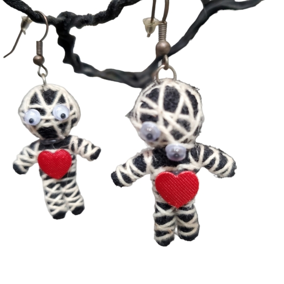 Little Voodoo doll Man Mummies Pair of Earrings - Picture 6 of 9